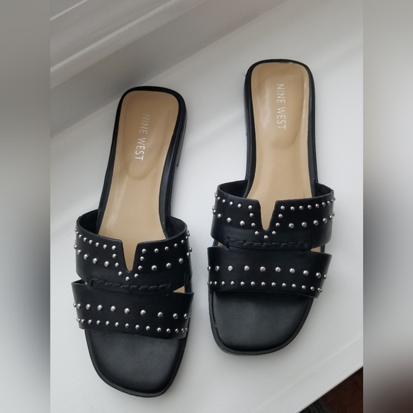 Nine West Shoes - Nine West open toe slide sandals